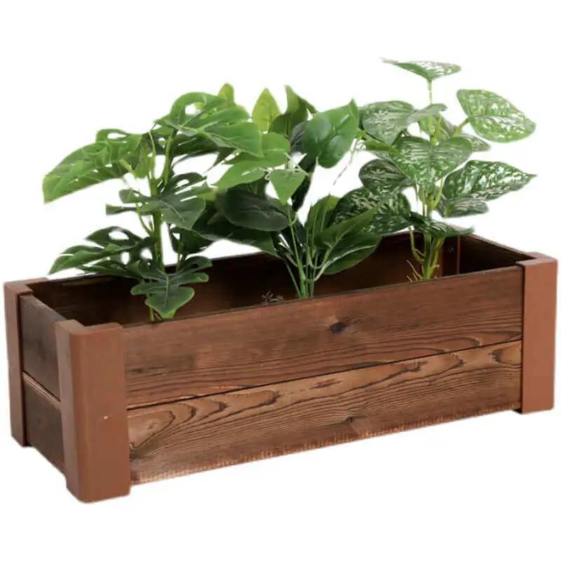 Planters & Garden Beds